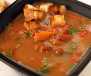 Острый суп с курицей и фасолью, Супы